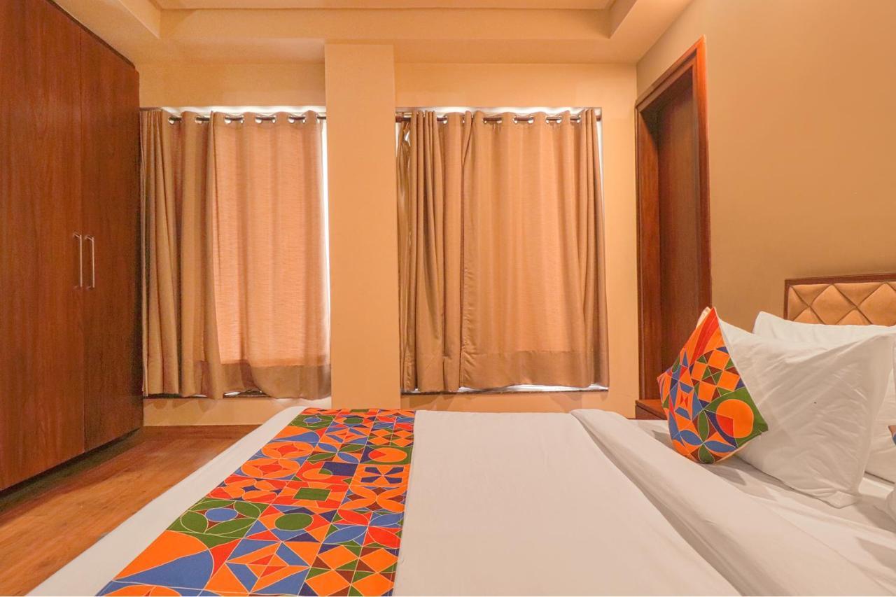 Fabhotel Prime Shanit Делхи Екстериор снимка