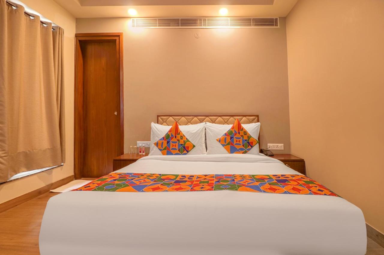 Fabhotel Prime Shanit Делхи Екстериор снимка