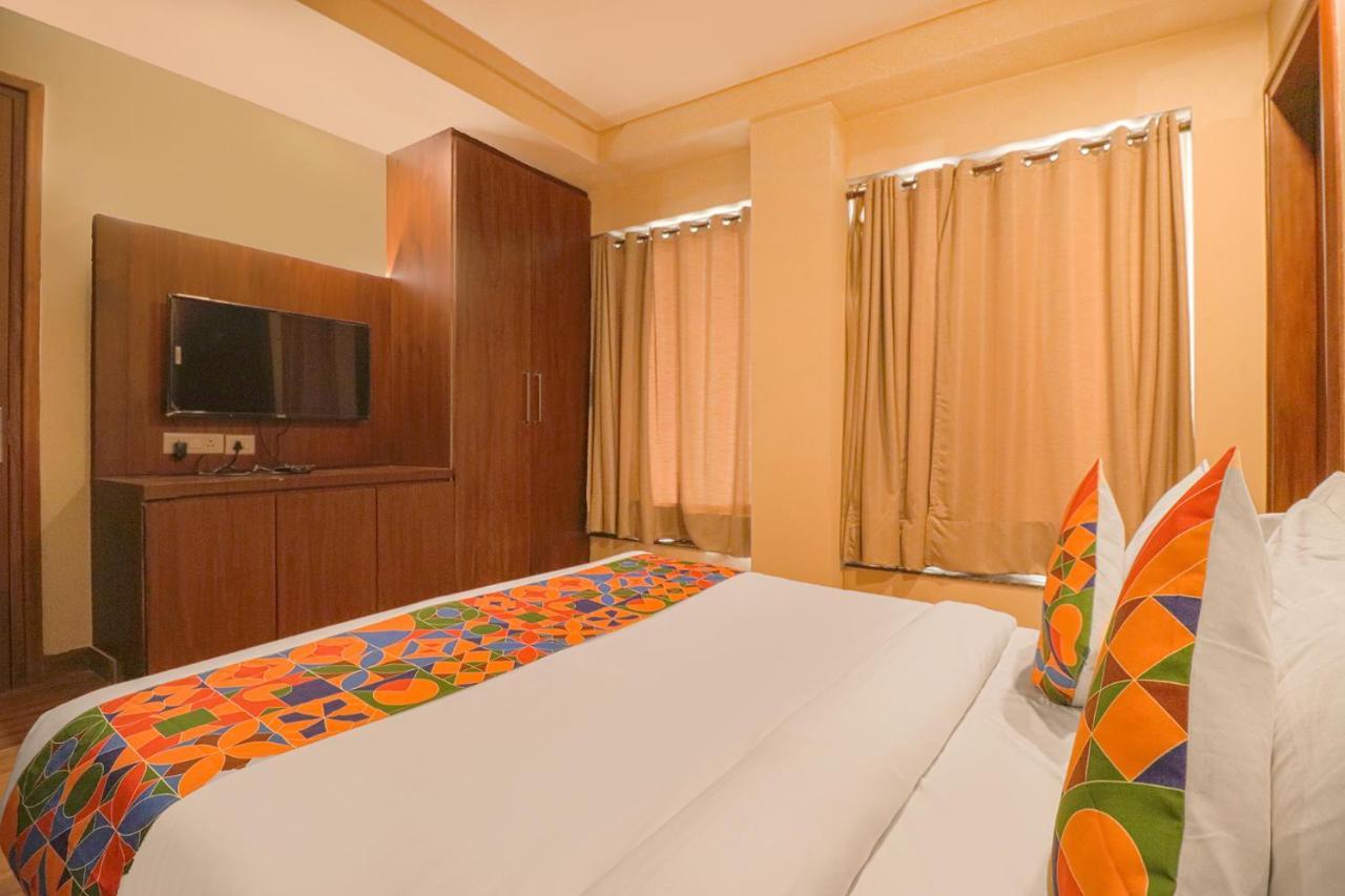 Fabhotel Prime Shanit Делхи Екстериор снимка